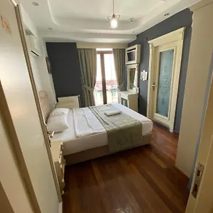 Otel La Petite Maison