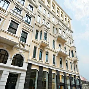 Miapera And Hotel