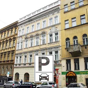 Ea Tosca 3* Prague