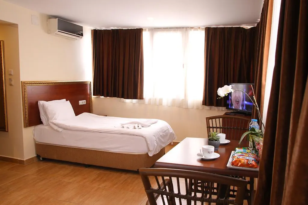 Hotel Rio Istanbul 2*,